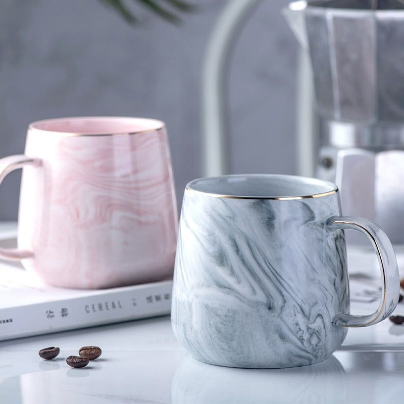 Porcelain Gold-Rimmed Coffee Tea Mug 12 oz