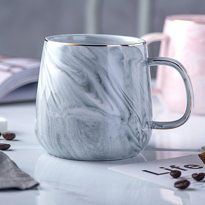 Porcelain Gold-Rimmed Coffee Tea Mug 12 oz
