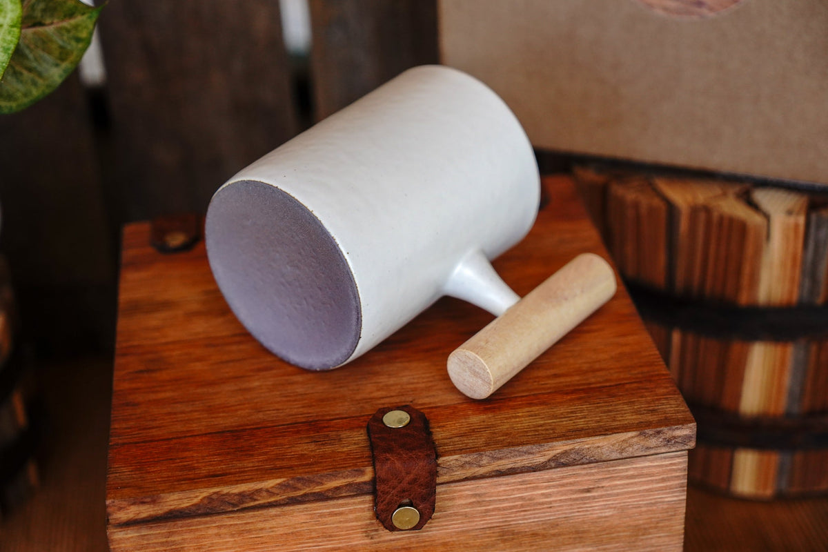 Modern White Glaze Mug With Wooden Handle