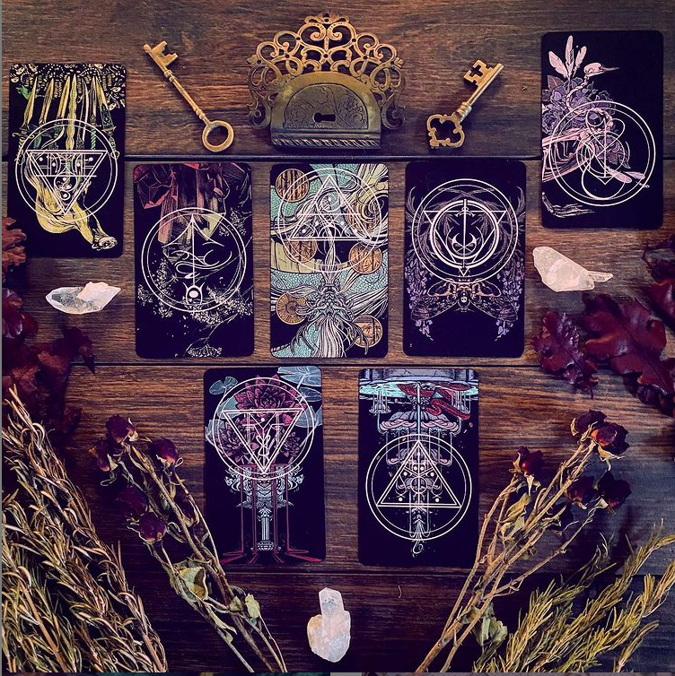 The Nameless One Tarot & Oracle Deck – Witchy Spiritual Divination Deck & Guidebook