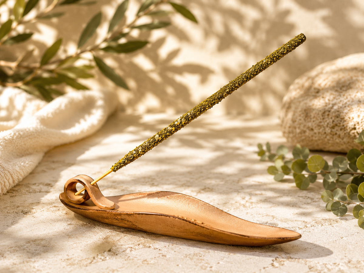 Leaf Incense Holder – Decorative Botanical Incense Stick & Cone Burner for Altar & Home Decor