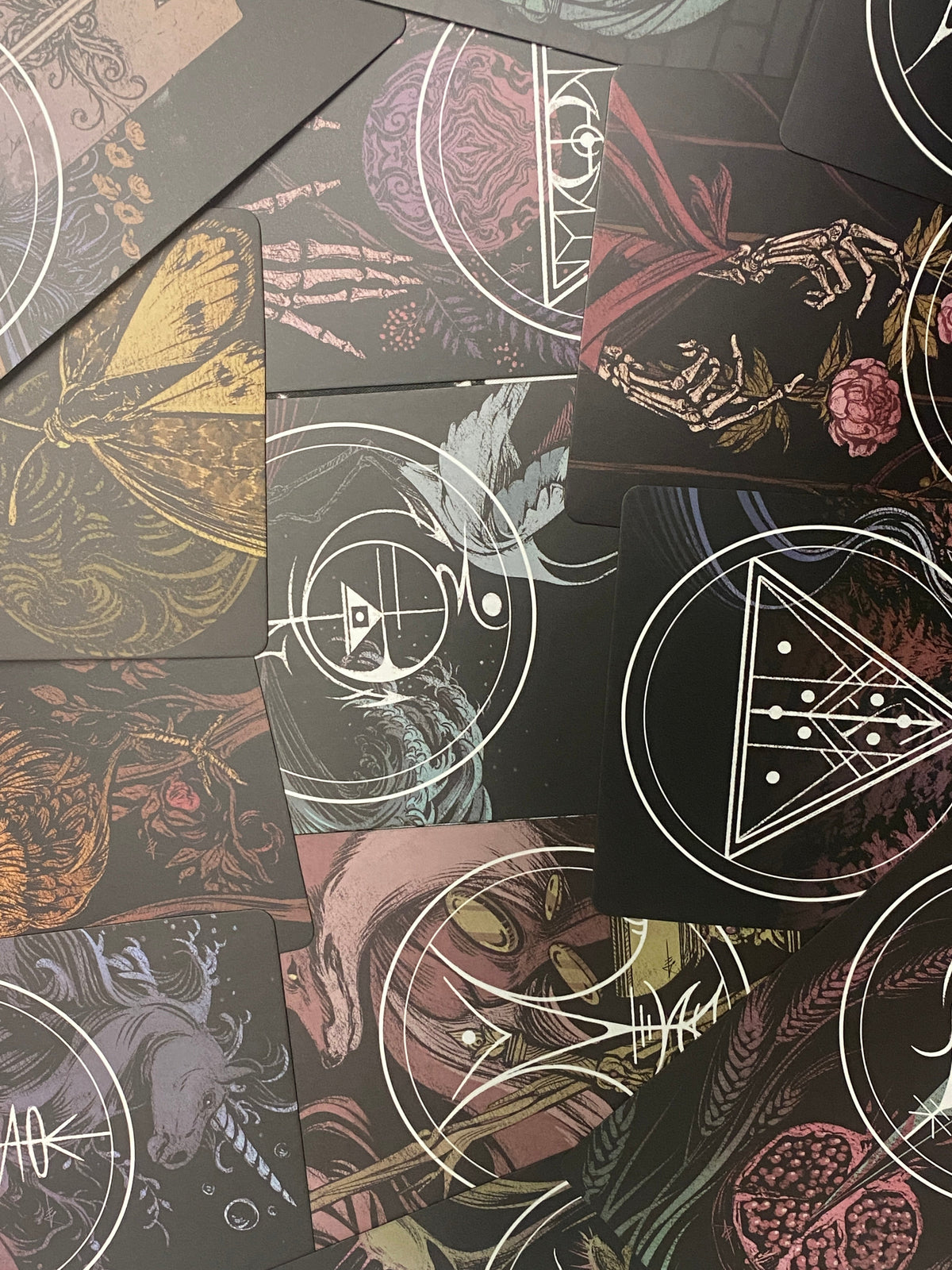 The Nameless One Tarot & Oracle Deck – Witchy Spiritual Divination Deck & Guidebook