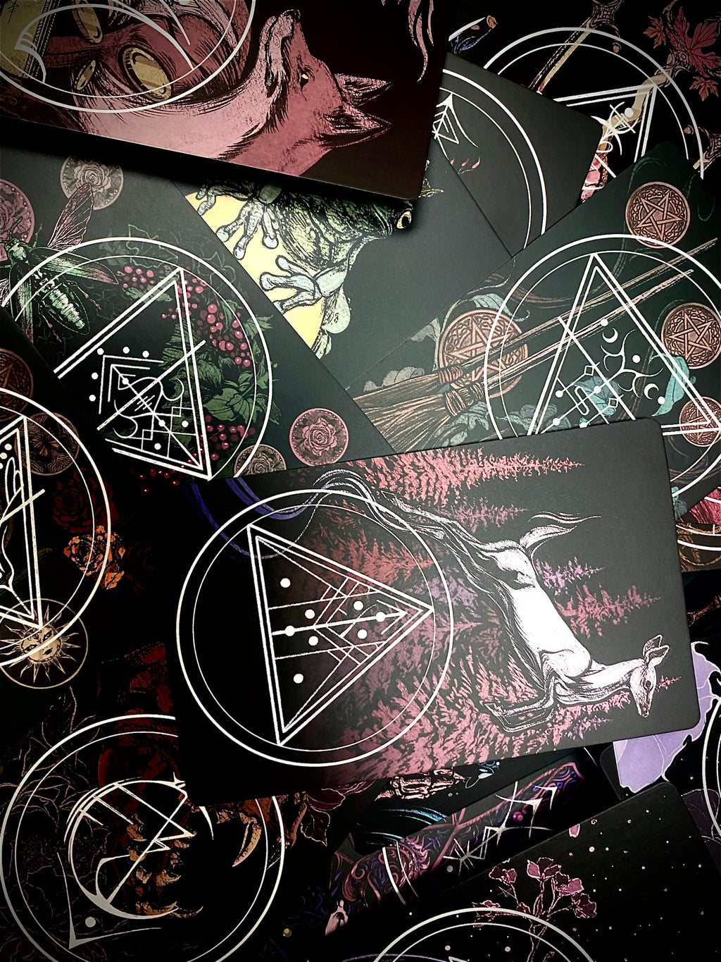 The Nameless One Tarot & Oracle Deck – Witchy Spiritual Divination Deck & Guidebook